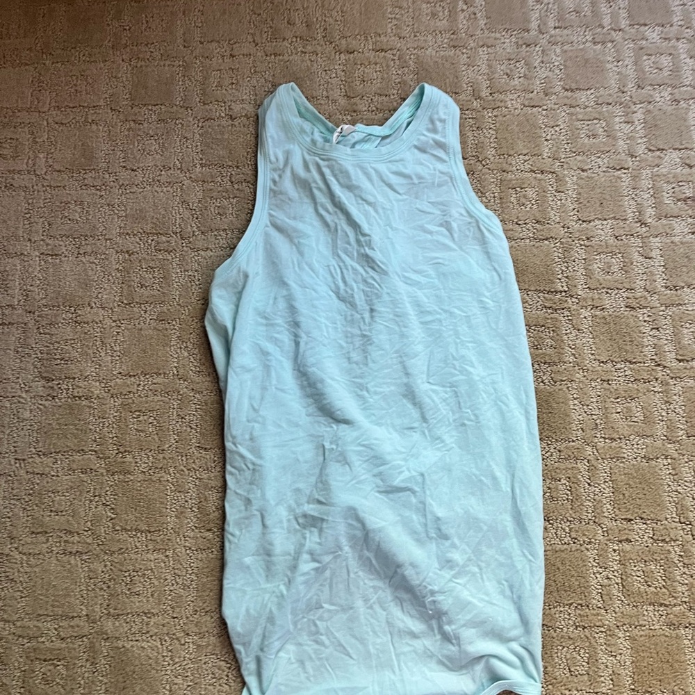 Lululemon Athletica Size 2 Light Blue Tank Top
